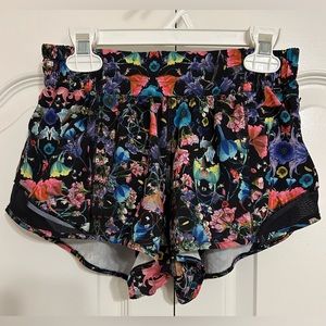 lululemon Floral Hotty Hot Short | Size 4 2.5” inseam.